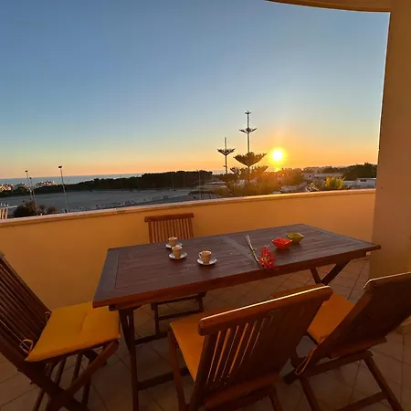 La Rotonda Sul Mare Apartment *